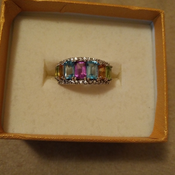 Brand new (without tags) Sterling silver ring - Picture 1 of 4